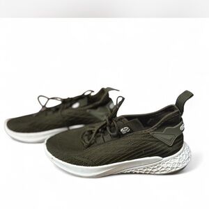 Ecko Unlimited Kids Sneakers in Olive and White